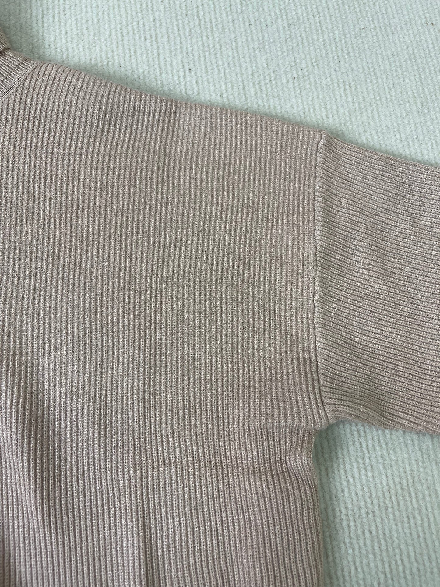 Intella - moderner schlichter Pullover mit hohem Halsausschnitt