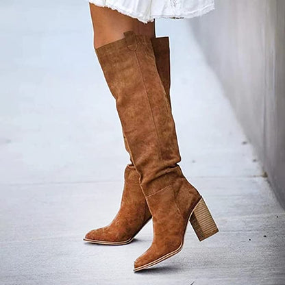 Sienna - Stiefel mit hohem Blockabsatz aus Wildleder für einen Boho-Chic und bequemen Look