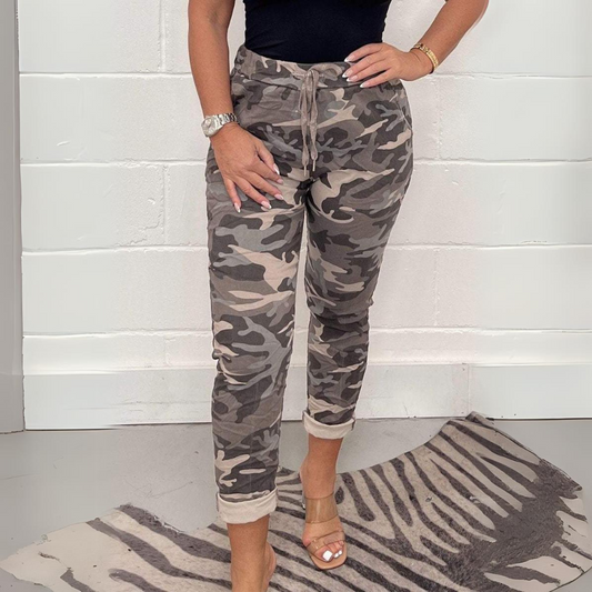 Mare - stylische Camouflage-Hose