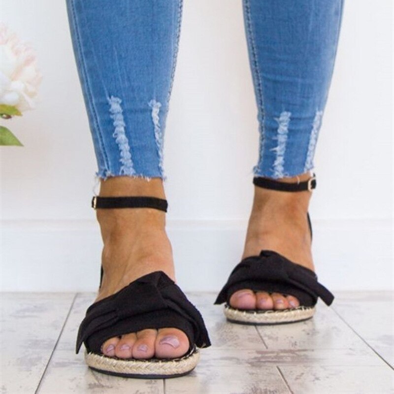 Brooke - Schönheit mit Schleife, elegante schwarze Espadrilles Sandalen mit Knöchelriemen