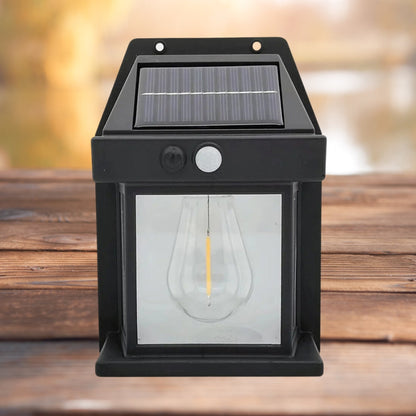 SolarLove Außenwandleuchte mit Solarenergie und intelligentem Bewegungssensor für den Garten oder Balkon